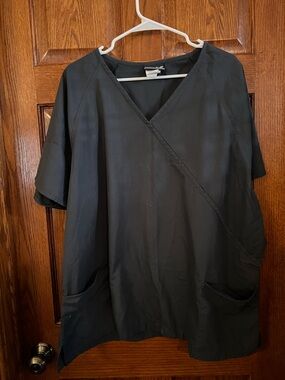 UA Butter Soft 3X Gray Scrub Top